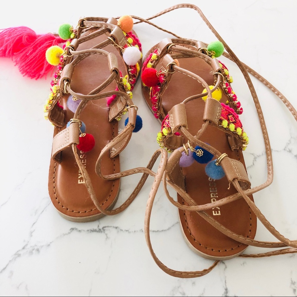 Express Charm Pom Lace-Up Sandals - Picture 4 of 7